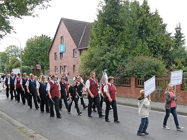 Spielmannszug FFW Bad Sassendorf und Tambourcorps FFW Deiringsen